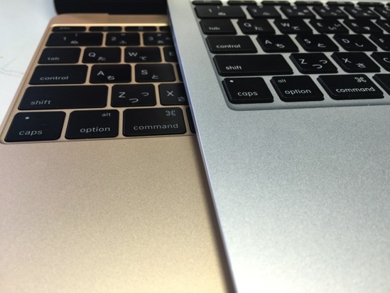 MacBook MacBookAir比較00002.jpg MacBook MacBookAir比較00002