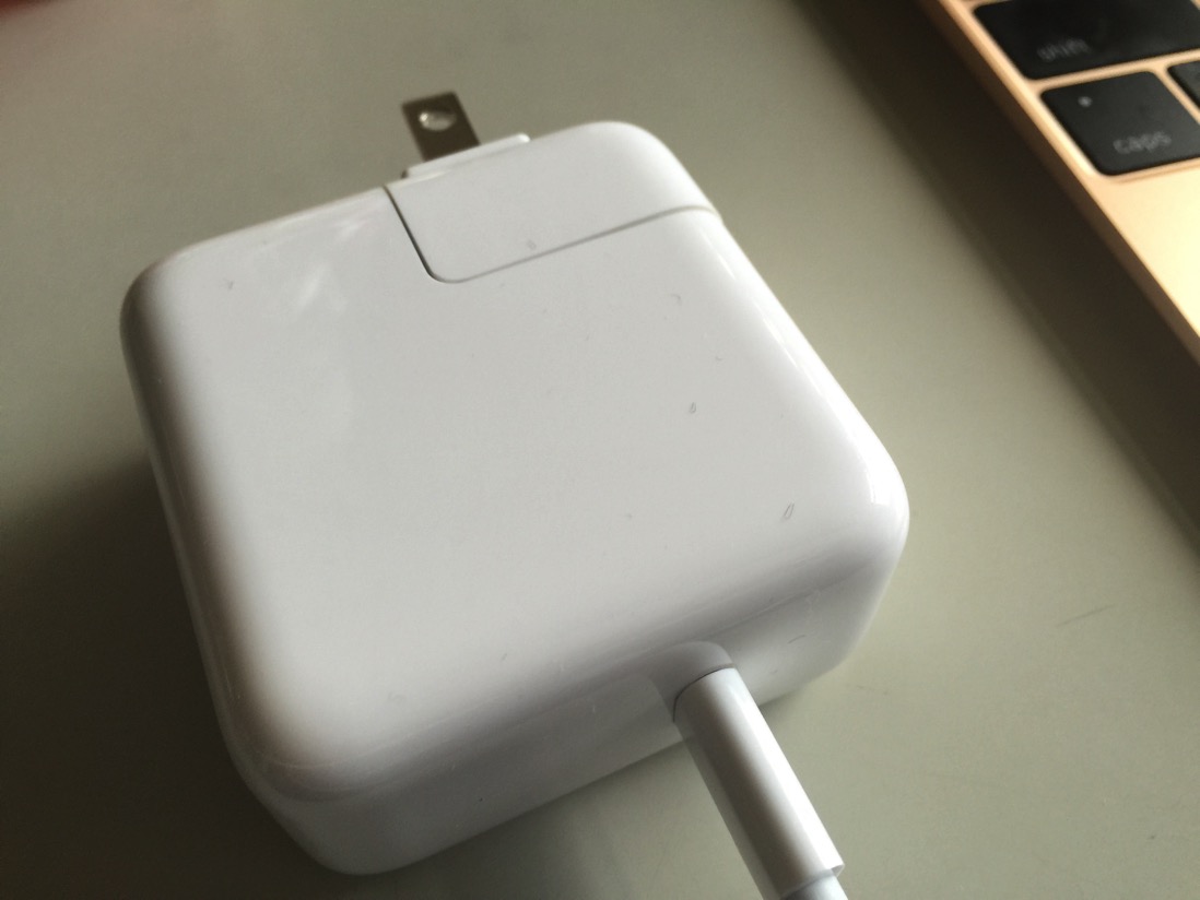 MacBook2.JPG MacBook2